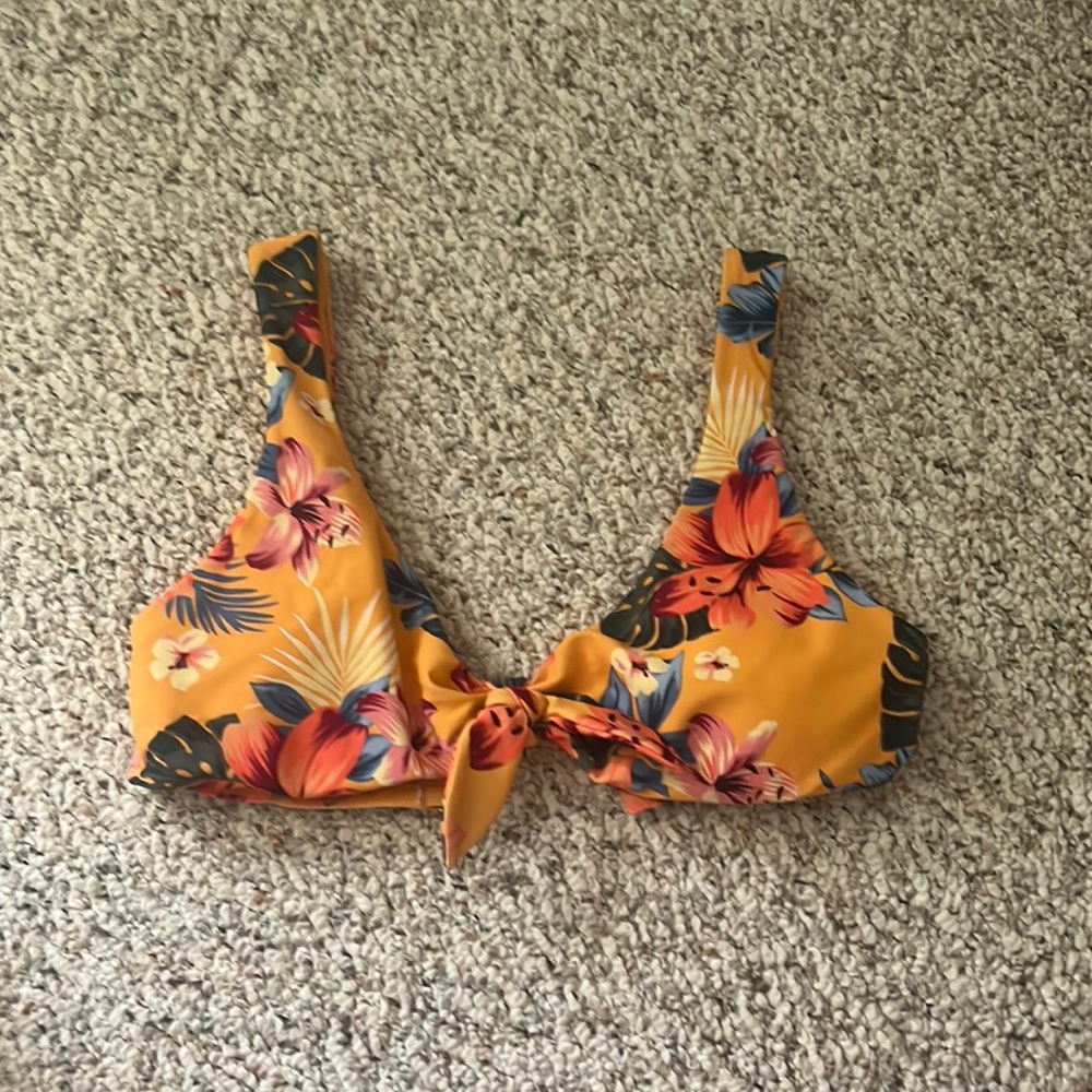 Tropical floral bikini top